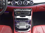 Mercedes-Benz CLS Sedan 3,0 l 320 kw