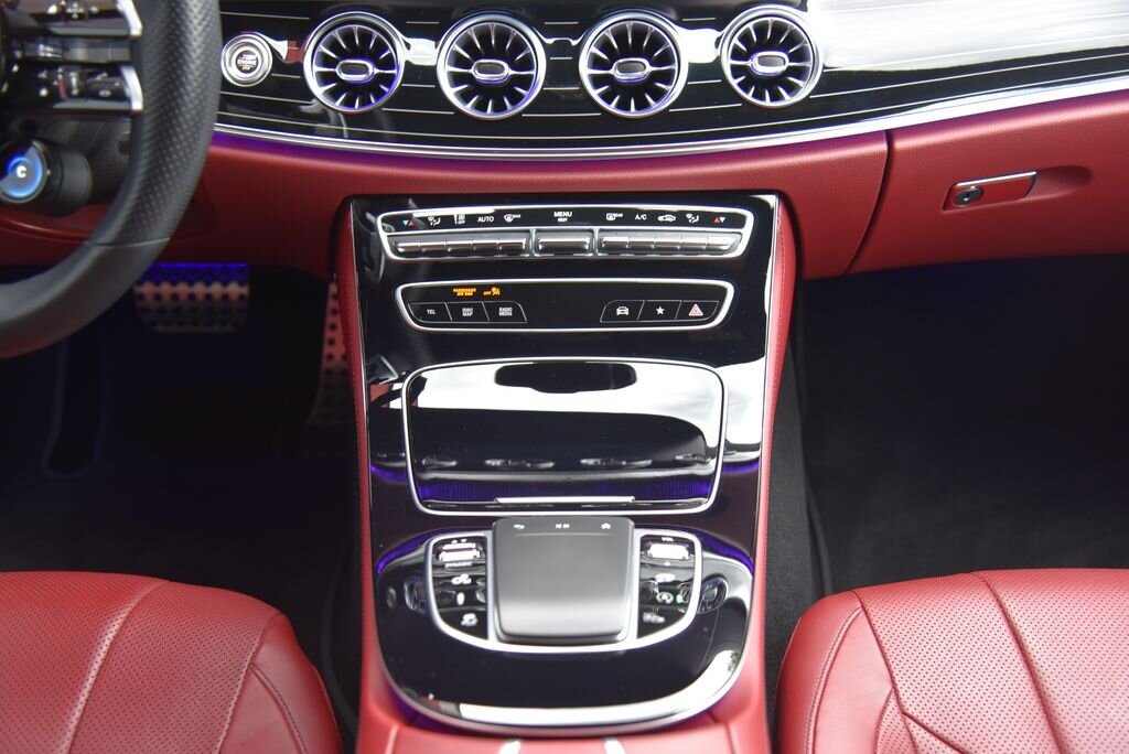 Mercedes-Benz CLS Sedan 3,0 l 320 kw