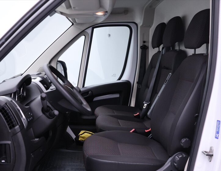 Opel Movano Ostatní 2,2 l 121 kw