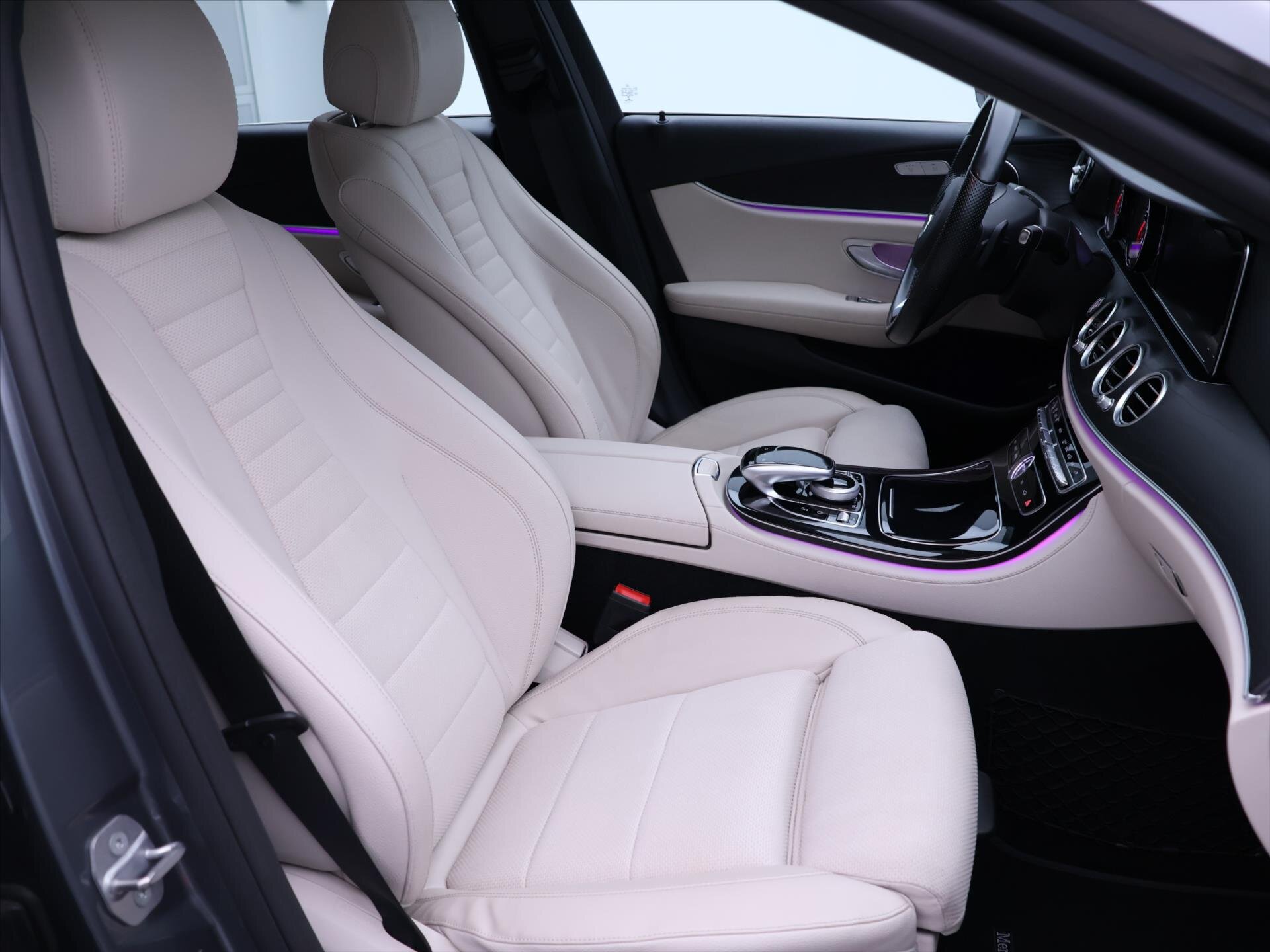 Mercedes-Benz Třídy E Kombi 2,0 l 155 kw