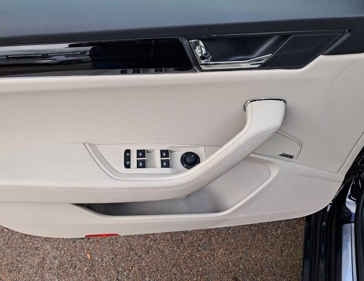 Škoda Superb Liftback 1,4 l 115 kw