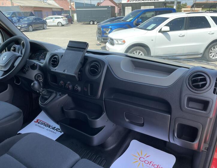 Renault Master 19