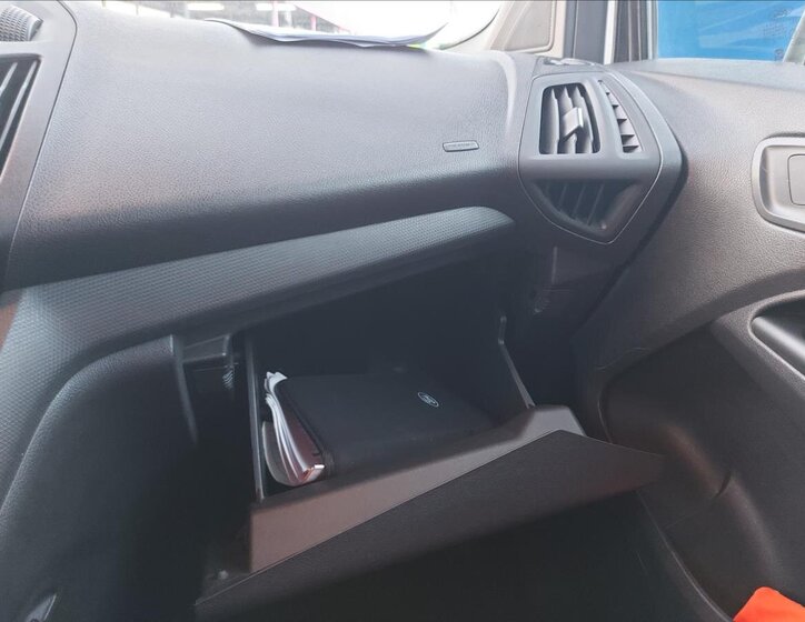 Ford Transit Connect Kombi 1,5 l 74 kw