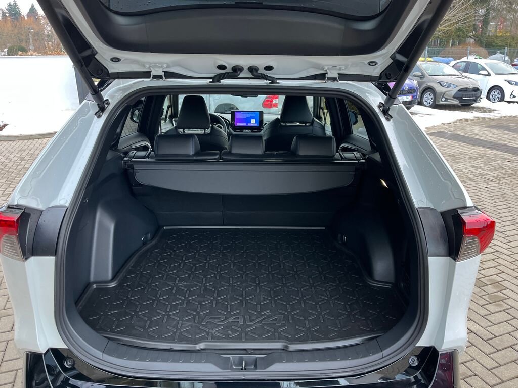 Toyota RAV4 SUV 2,5 l 131 kw