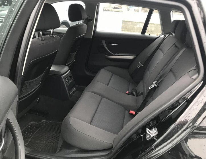 BMW Řada 3 Kombi 2,0 l 105 kw