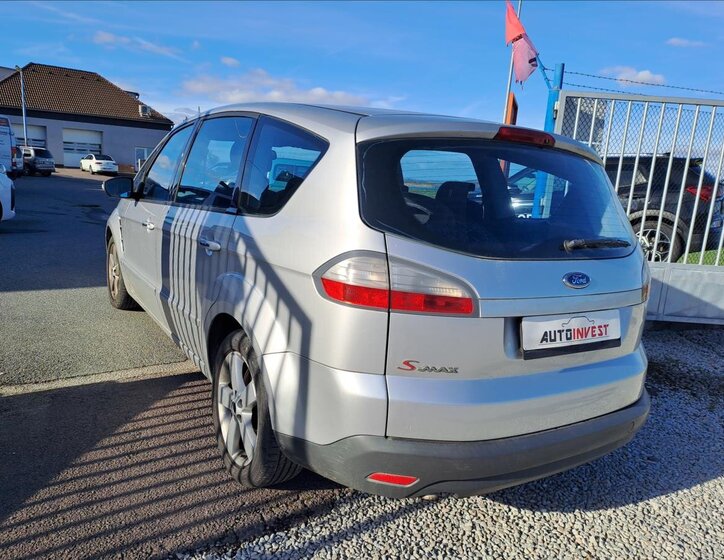 Ford S-MAX 4