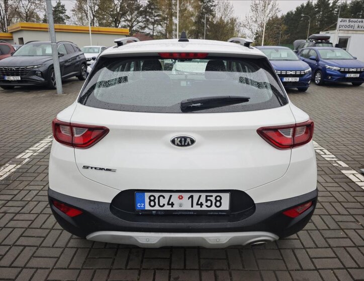 KIA Stonic SUV / Terénní 1,4 l 73 kw
