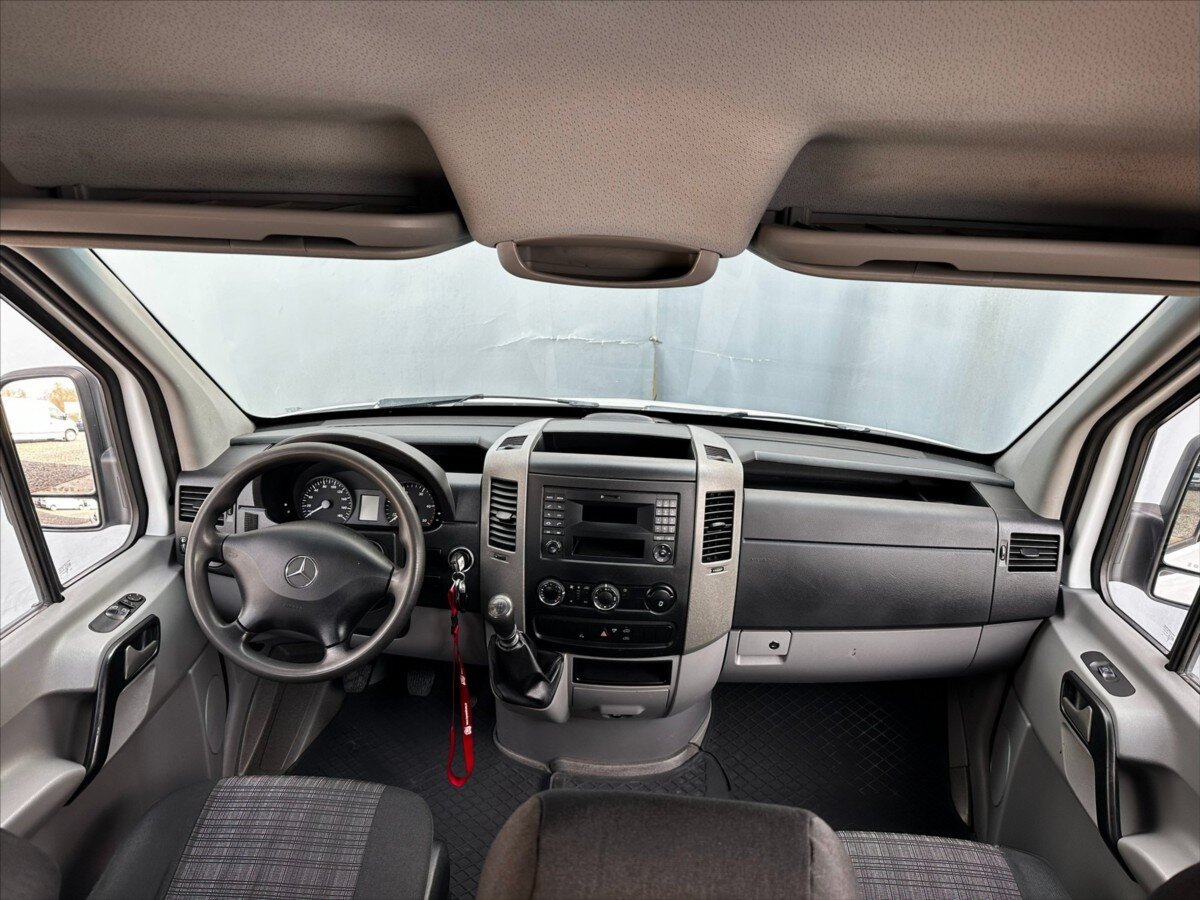 Mercedes-Benz Sprinter Skříň 2,1 l 120 kw