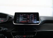 Peugeot 2008 SUV 1,2 l 74 kw