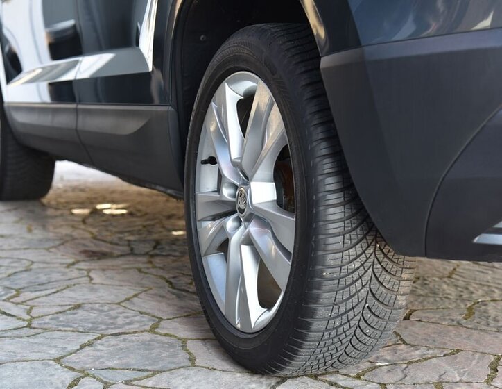 Škoda Karoq SUV / Terénní 1,5 l 110 kw