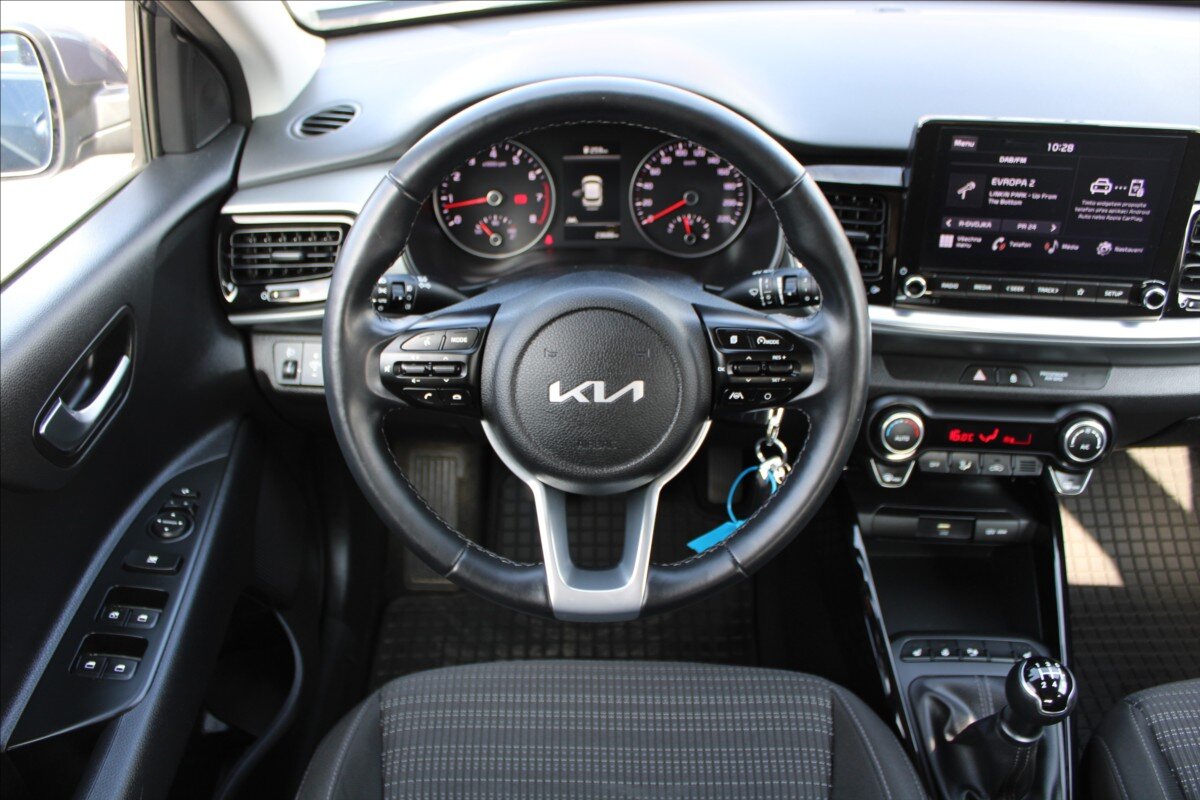 KIA Stonic Hatchback 1,2 l 61 kw