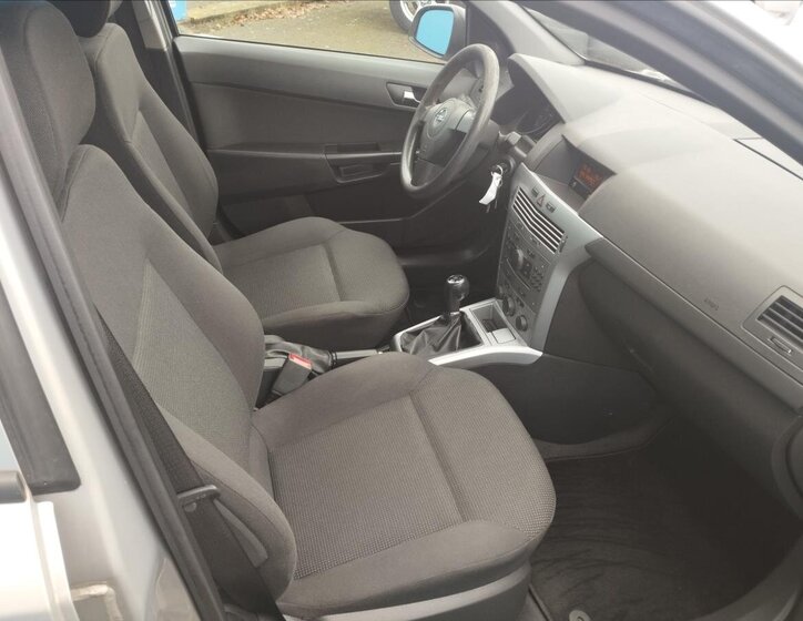 Opel Astra Hatchback 1,4 l 66 kw