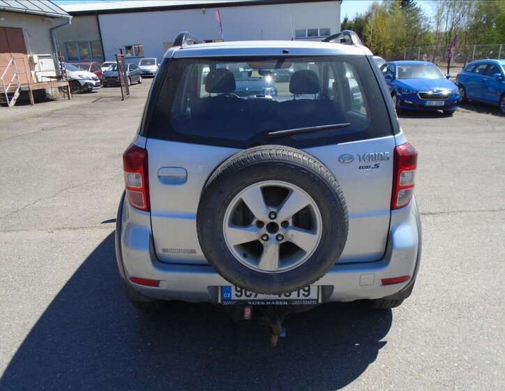 Daihatsu Terios SUV / Terénní 1,5 l 77 kw