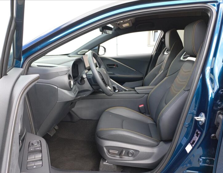 Toyota C-HR SUV / Terénní 2,0 l 112 kw