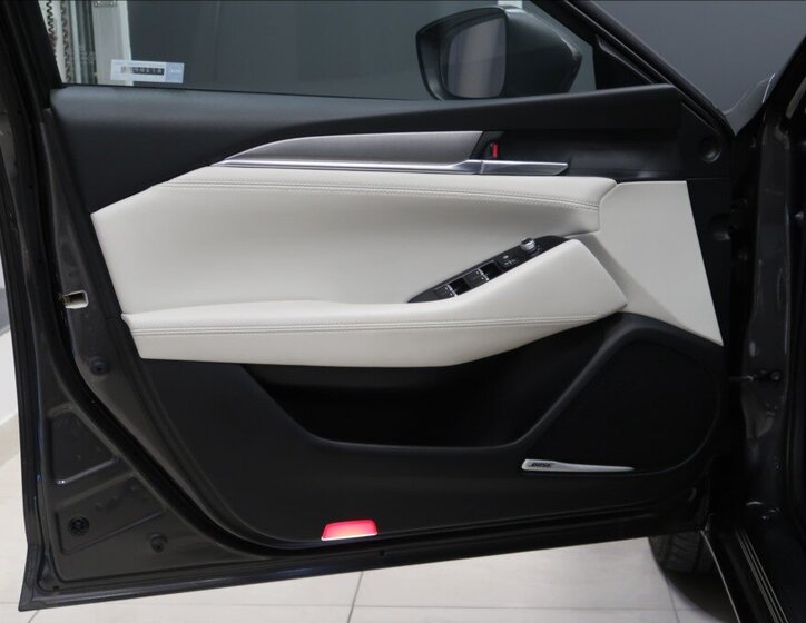 Mazda 6 Sedan / Limuzína 2,5 l 143 kw