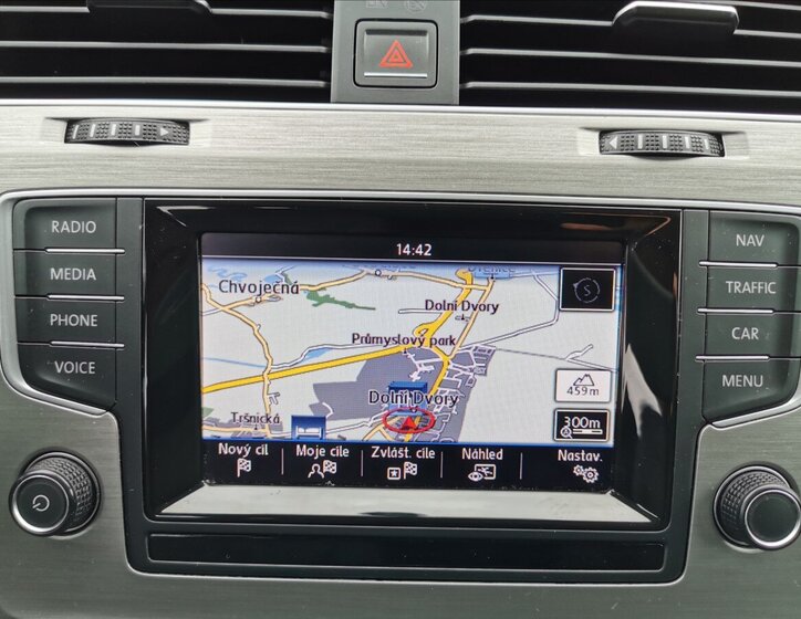 Volkswagen Golf Kombi 1,6 l 77 kw