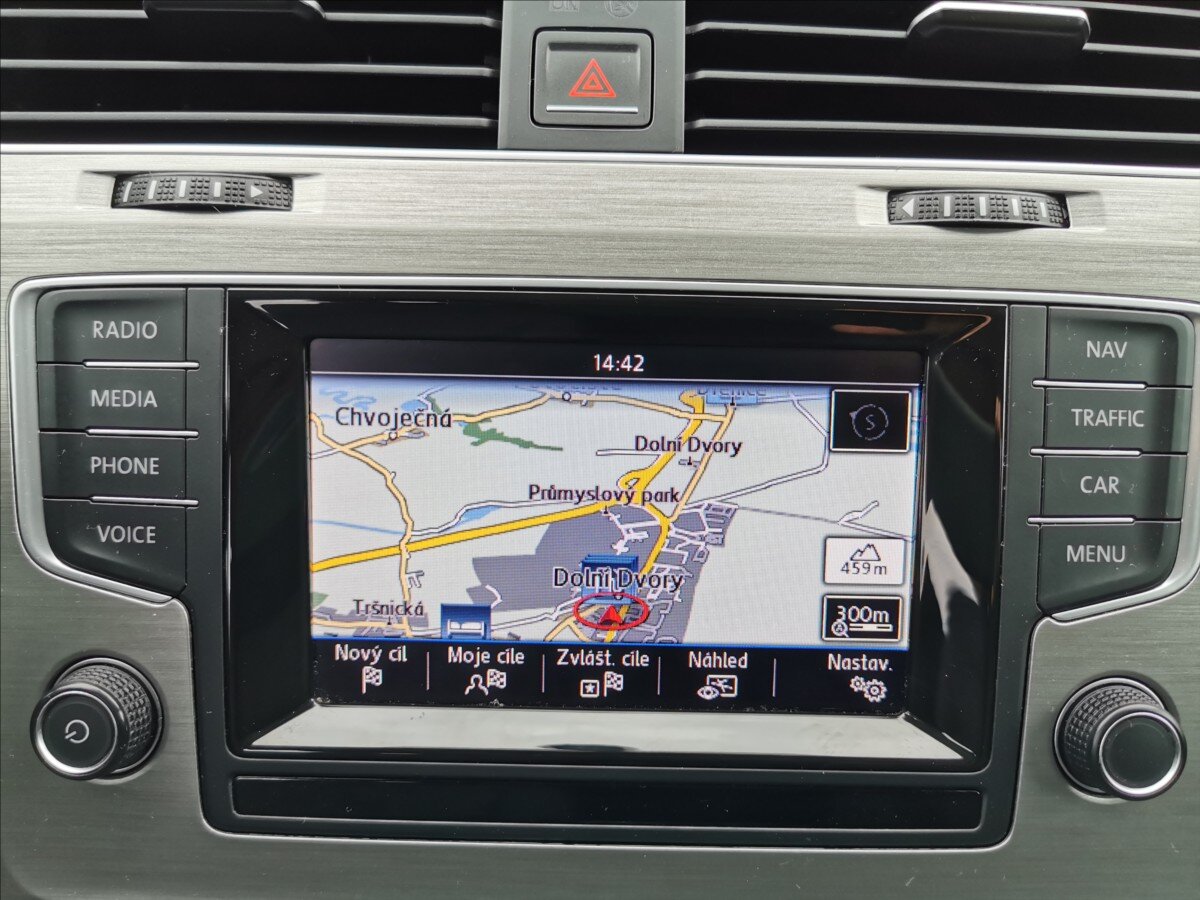 Volkswagen Golf Kombi 1,6 l 77 kw