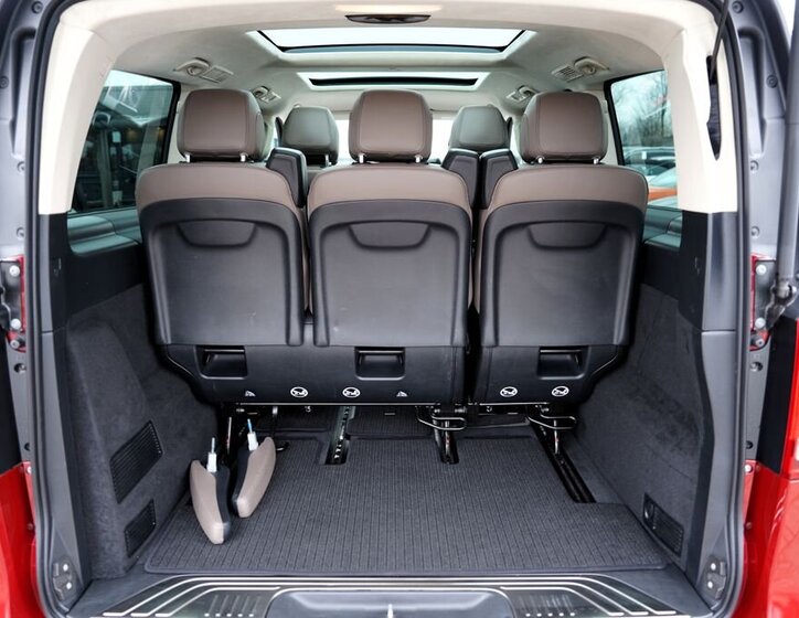 Mercedes-Benz Třídy V 13