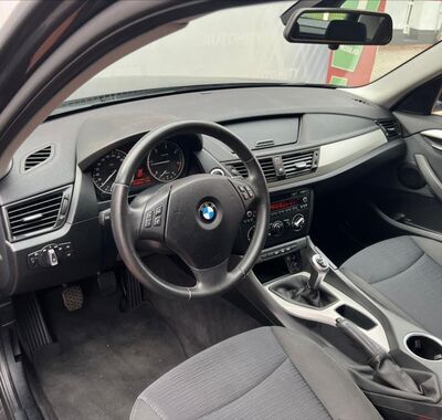 BMW X1 11