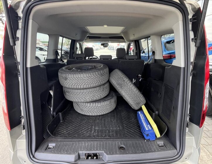 Ford Tourneo Connect MPV 1,5 l 88 kw
