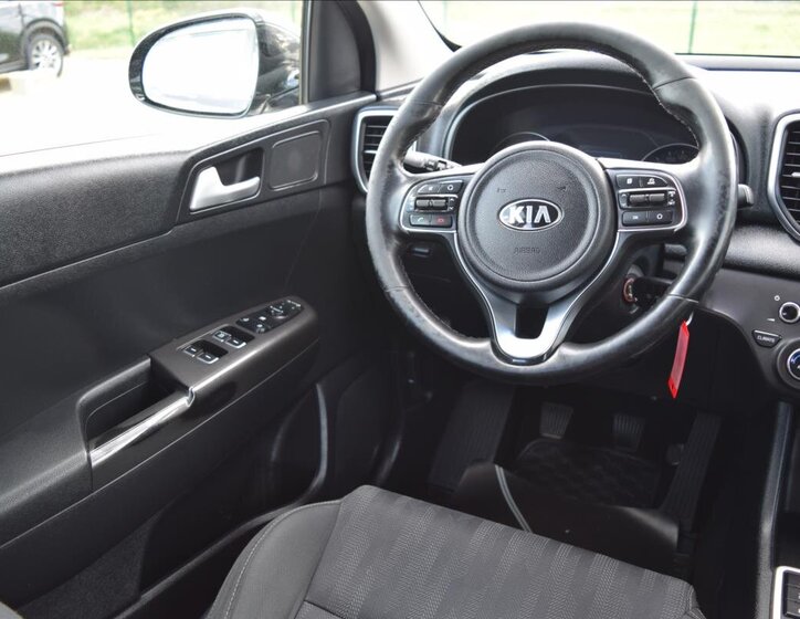 KIA Sportage SUV 2,0 l 100 kw