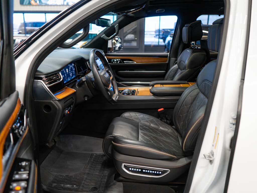 Jeep Grand Wagoneer SUV / Terénní 6,4 l 351 kw