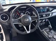 Alfa Romeo Stelvio 15