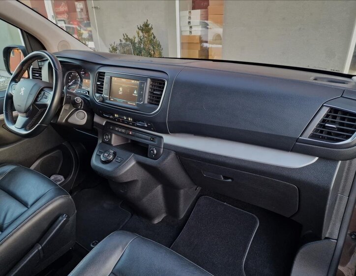 Peugeot Traveller MPV 2,0 l 130 kw