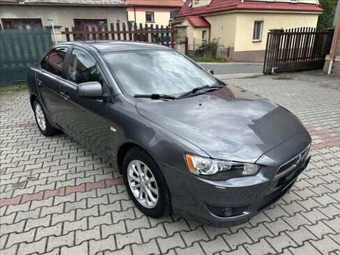 Mitsubishi Lancer Sedan / Limuzína 1,6 l 85 kw