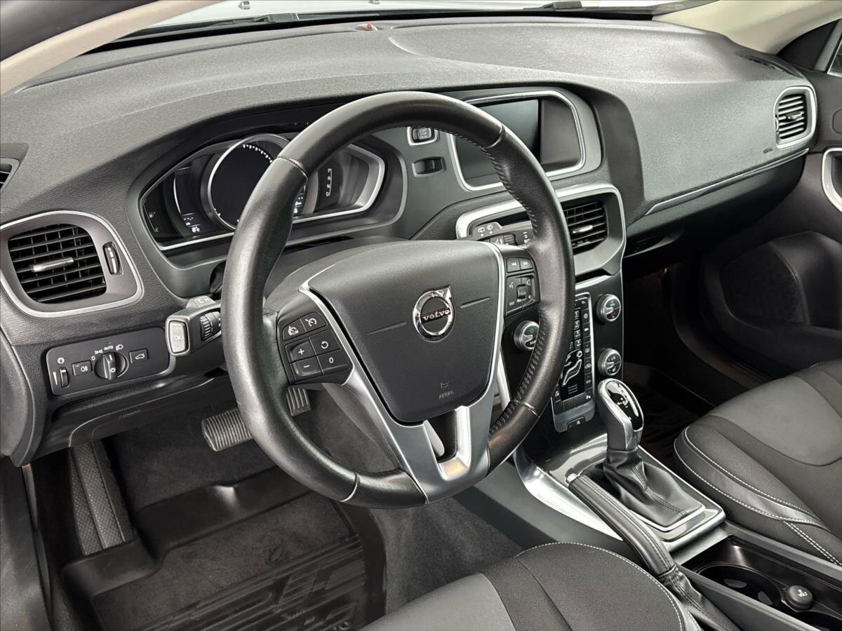 Volvo V40 Hatchback 2,0 l 88 kw