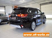 Mitsubishi Outlander SUV 0,0 0