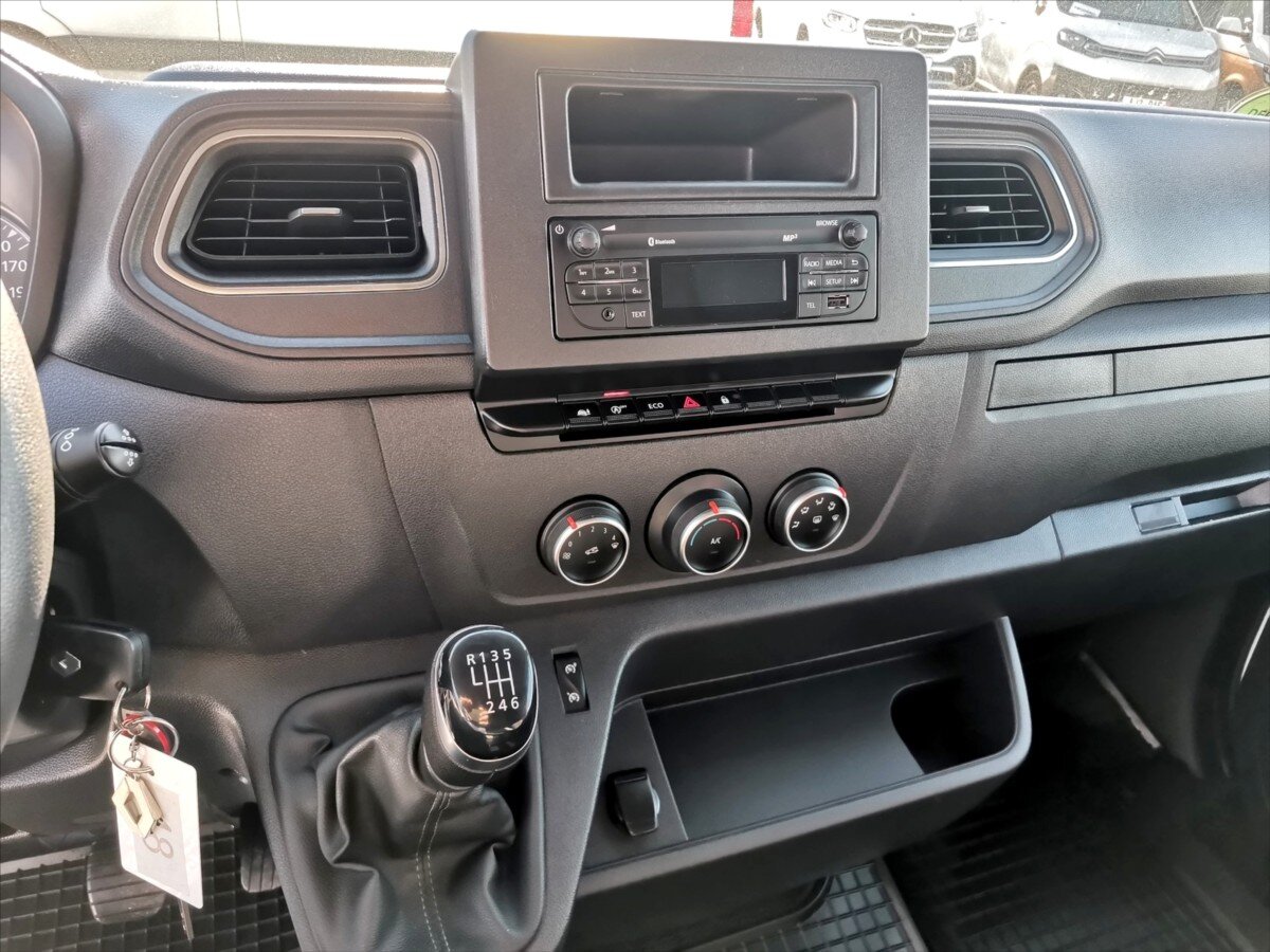 Renault Master Valník 2,3 l 120 kw