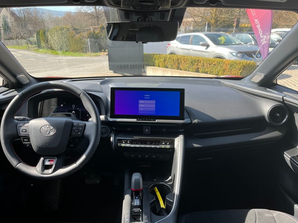 Toyota C-HR SUV / Terénní 2,0 l 112 kw