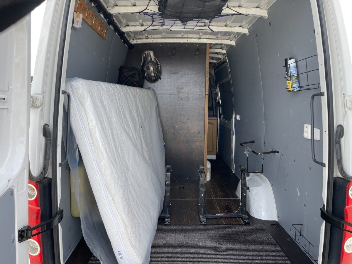 Volkswagen Crafter Skříň 2,0 l 120 kw