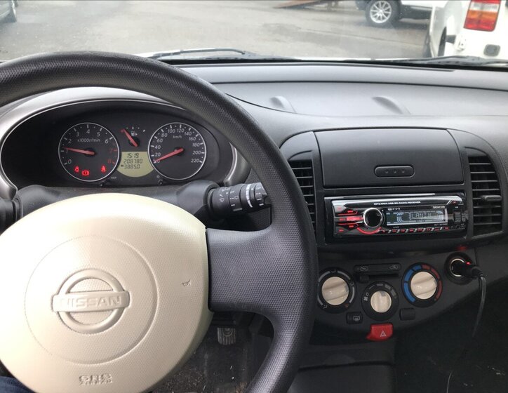Nissan Micra Hatchback 1,2 l 48 kw