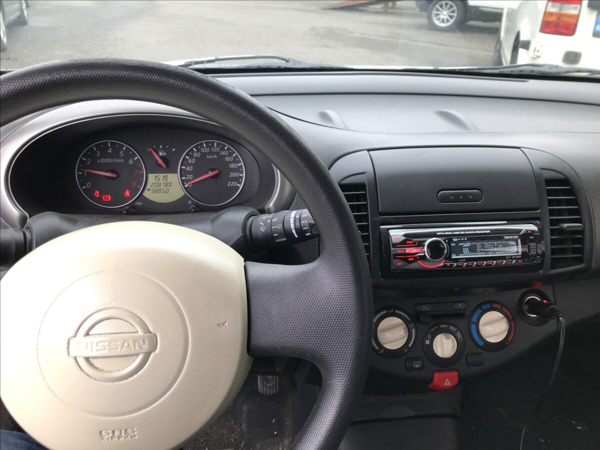 Nissan Micra Hatchback 1,2 l 48 kw