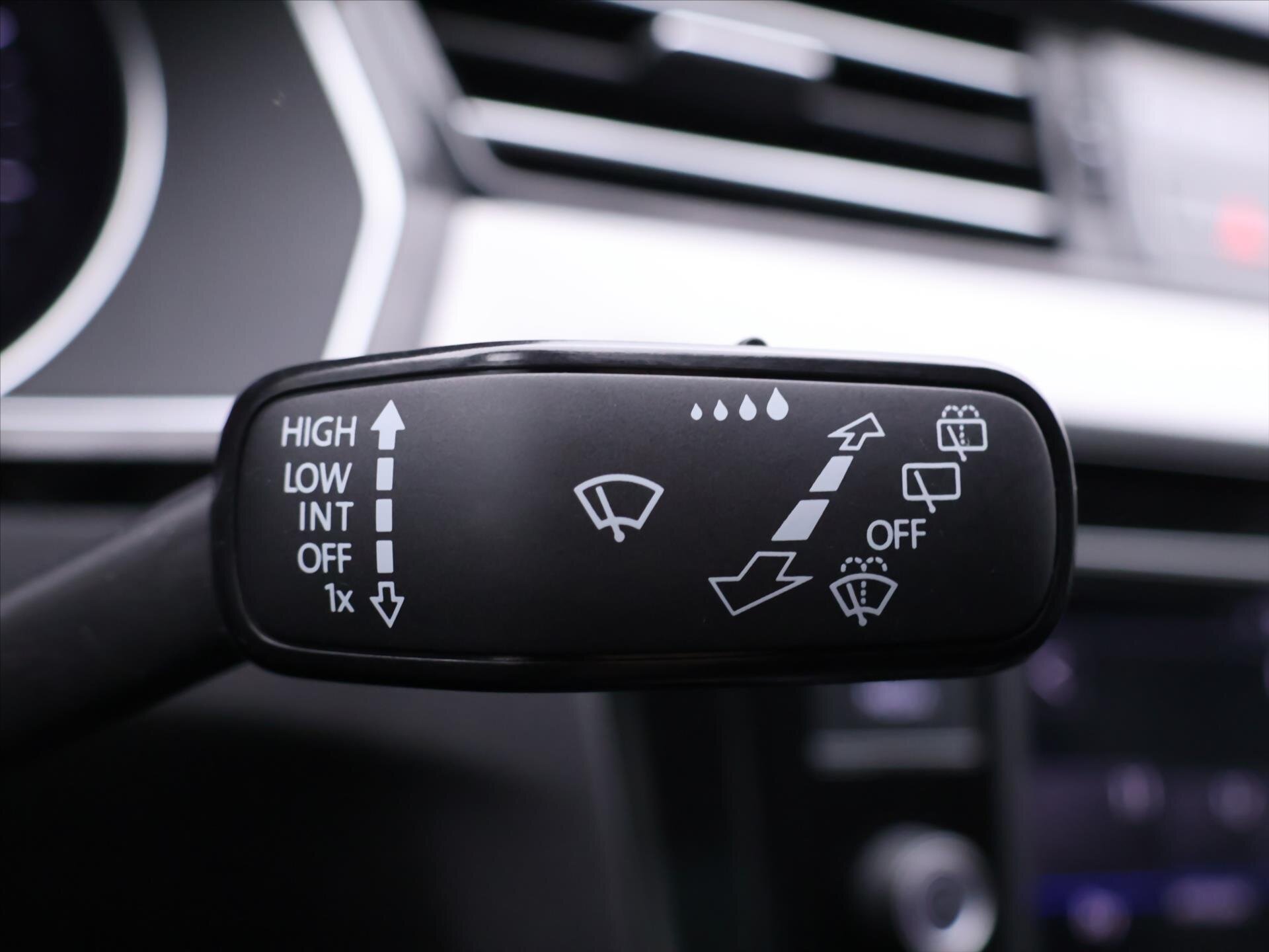 Volkswagen Passat Kombi 1,5 l 110 kw