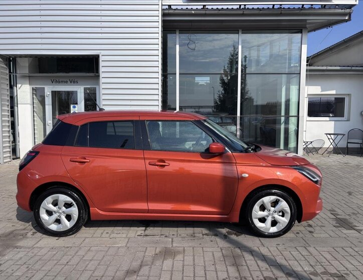 Suzuki Swift Hatchback 1,2 l 61 kw