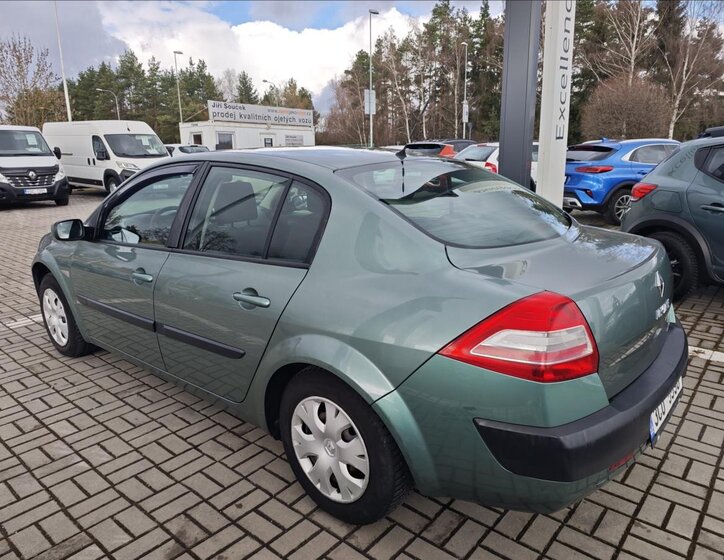 Renault Mégane Sedan / Limuzína 1,4 l 72 kw