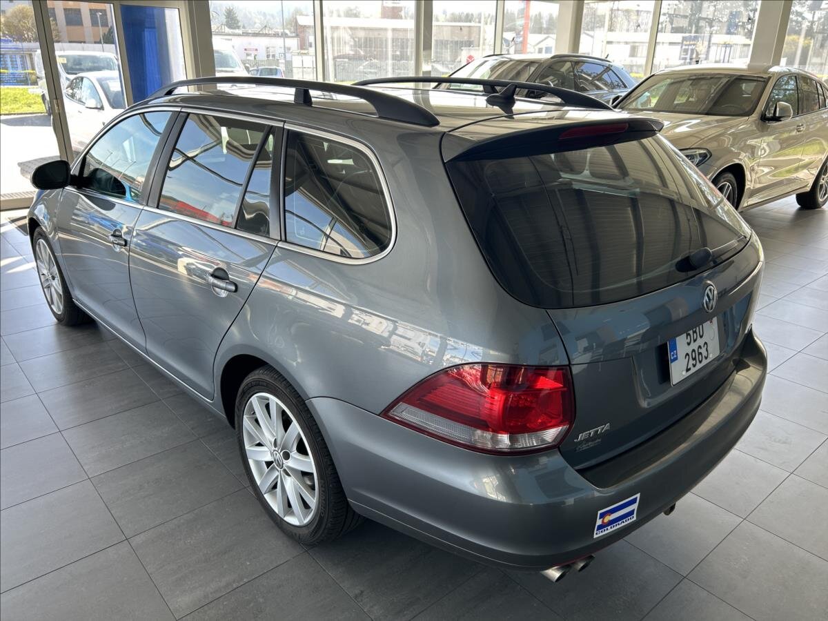 Volkswagen Golf Kombi 2,0 l 103 kw