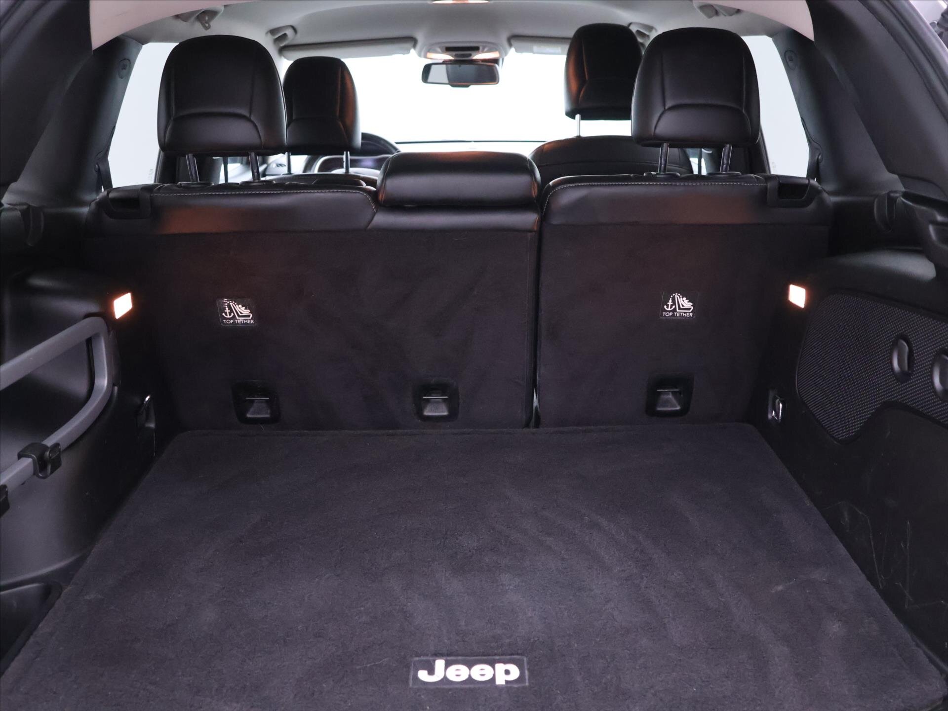 Jeep Cherokee SUV / Terénní 2,2 l 147 kw