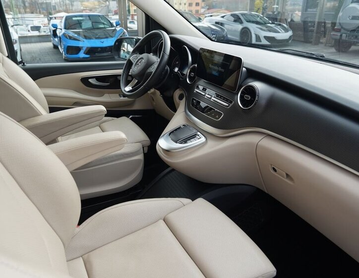 Mercedes-Benz Třídy V MPV 2,0 l 174 kw