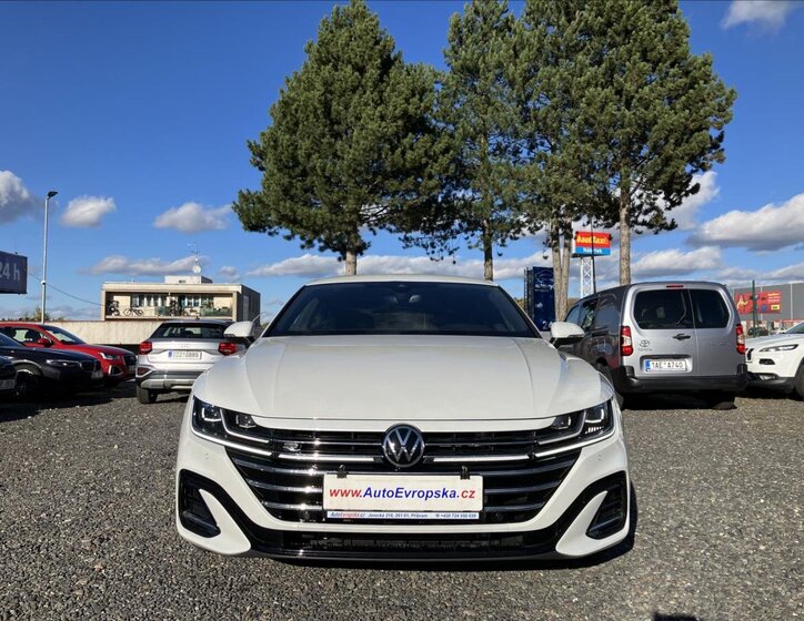 Volkswagen Arteon Kombi 2,0 l 147 kw