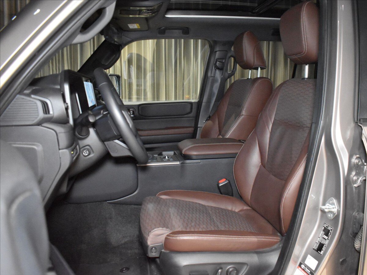 Toyota Land Cruiser SUV / Terénní 2,8 l 151 kw