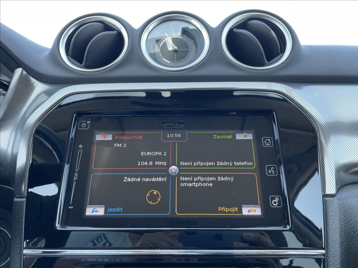 Suzuki Vitara SUV / Terénní 1,4 l 103 kw