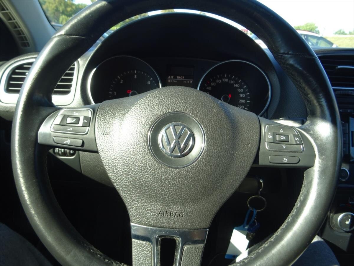 Volkswagen Golf Kombi 2,0 l 103 kw