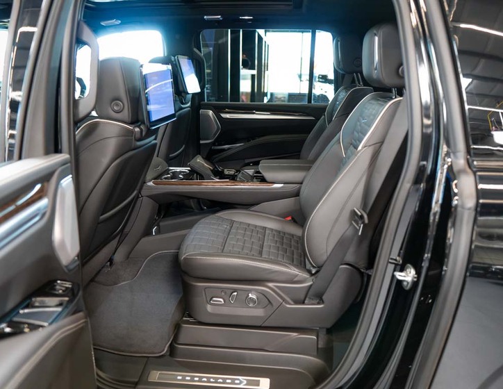 Cadillac Escalade 41