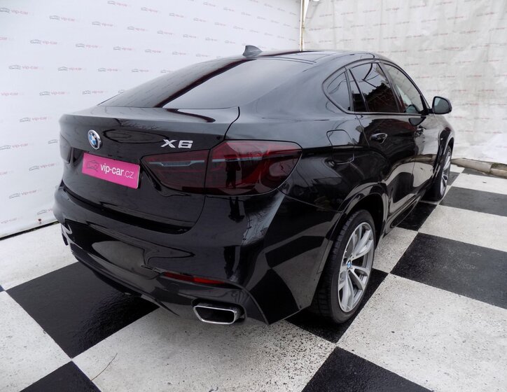 BMW X6 7
