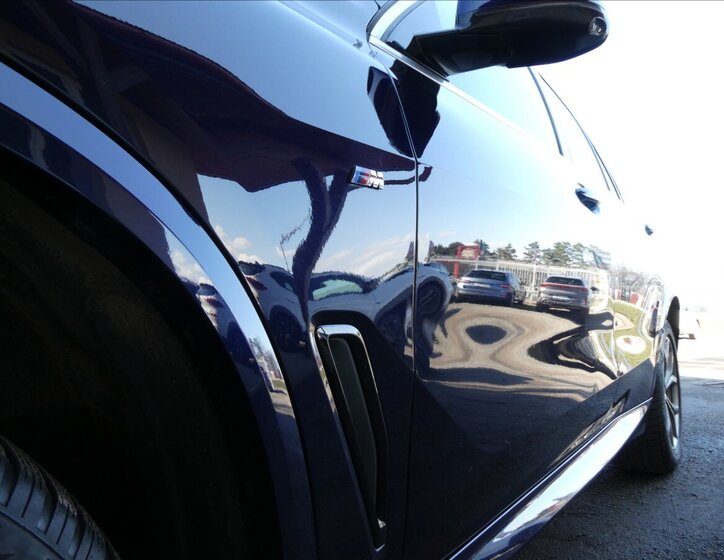 BMW X5 SUV / Terénní 3,0 l 195 kw