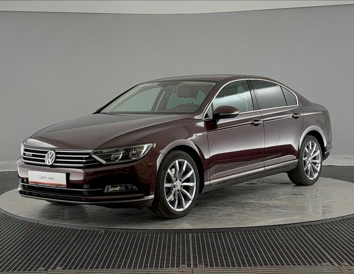 Volkswagen Passat Sedan / Limuzína 2,0 l 140 kw